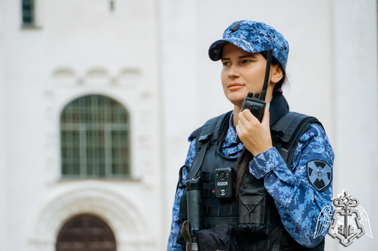 Ежесуточно более 30 экипажей вневедомственной охраны Росгвардии обеспечивают безопасность в регионе