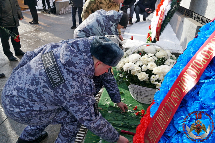 Новгородские росгвардейцы приняли участие в общегородском мероприятии, посвященном Дню защитника Отечества