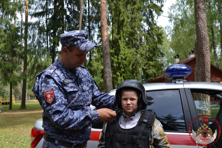 Новгородские росгвардейцы проверяют безопасность детских оздоровительных лагерей в регионе