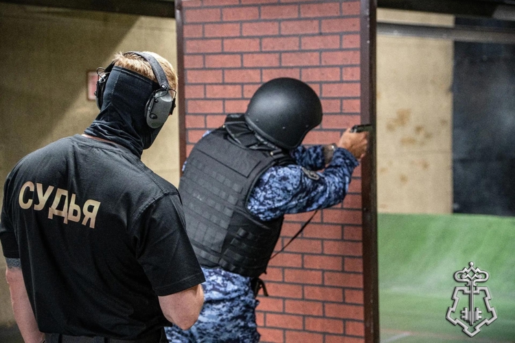 Новгородские росгвардейцы  вошли в  первую 10  победителей  в финале Всероссийского конкурса «Лучший по профессии» среди сотрудников вневедомственной охраны Росгвардии  